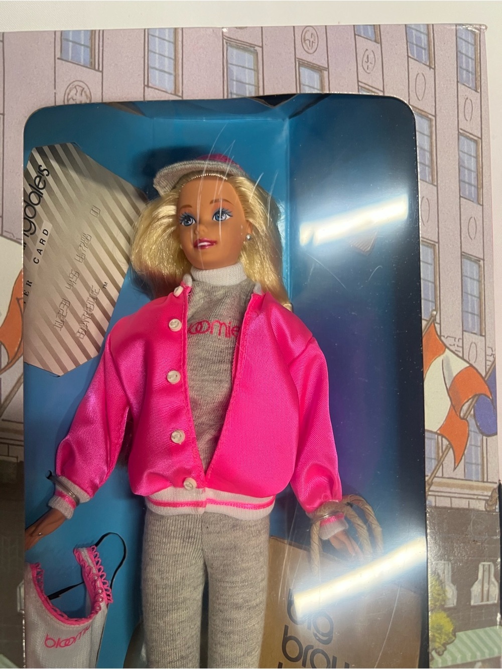 Vintage 1996 bloomingdaleBarbie - Picture 4 of 9